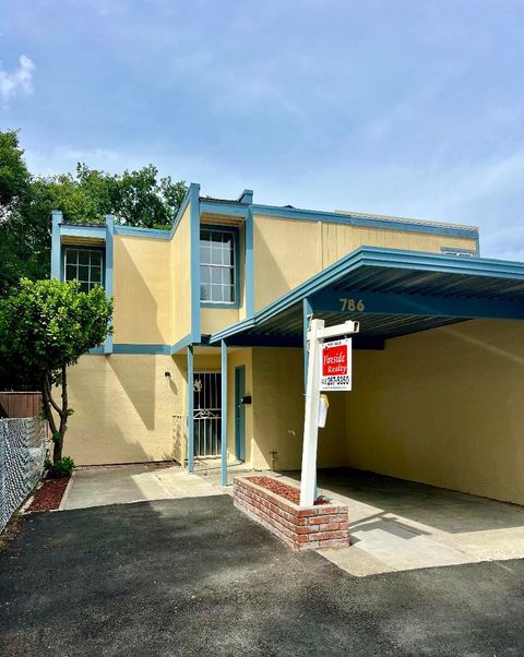 Photo of 786 Simpson Place, SANTA ROSA, CA 95401 (MLS # ML82035355)