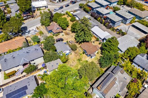 Tiny photo for 1430 Merrill Street, SANTA CRUZ, CA 95062 (MLS # ML82025094)