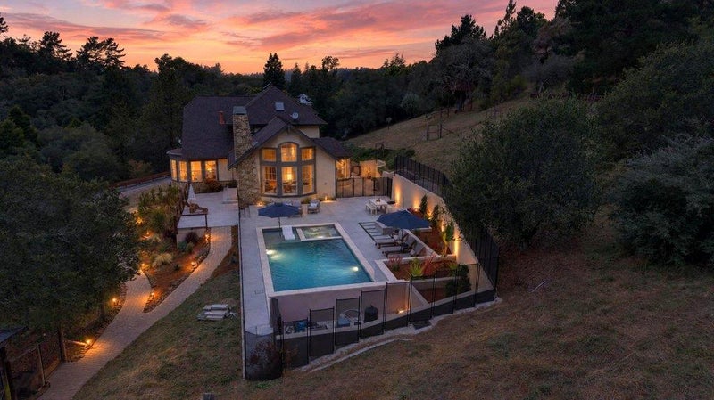 310 Hidden Valley Ridge