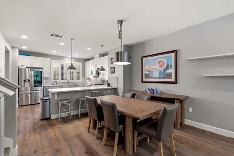 MLS: ML82060970