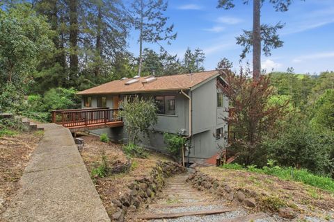 Photo of 75 Redwood Drive, LA HONDA, CA 94020 (MLS # ML82041302)