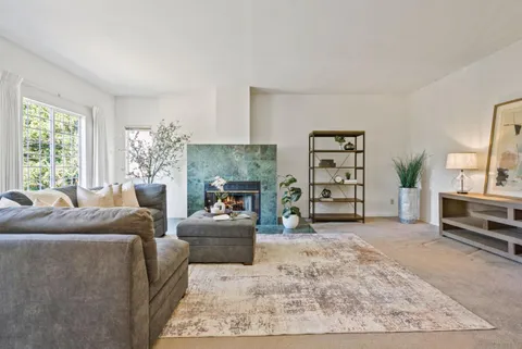 1910 Arrowhead Drive, Oakland, CA 94611 - #: ML81995547