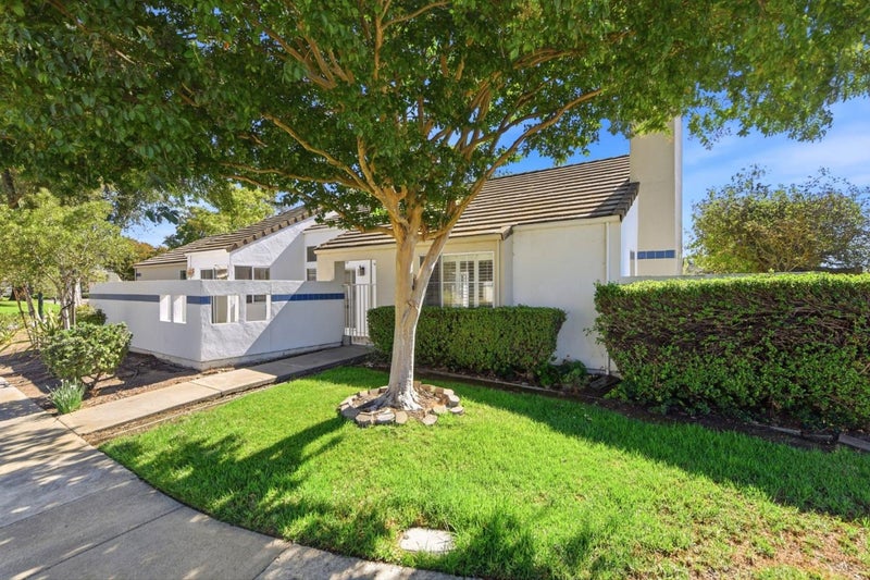 1205 Kelly Park Circle