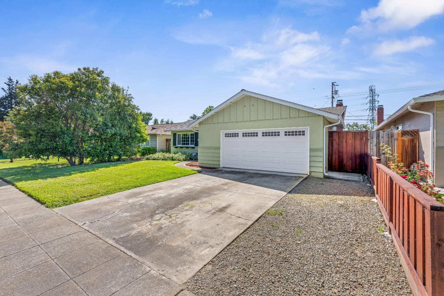 1832 Calistoga Drive
