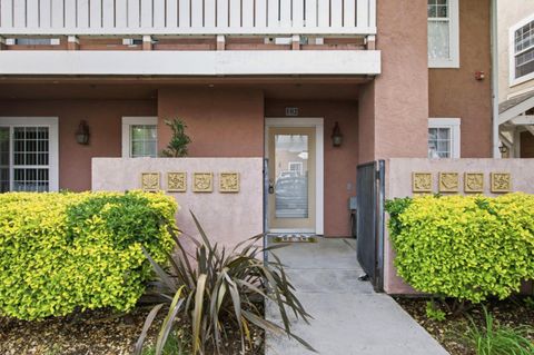 Photo of 631 E El Camino Real Real #102, SUNNYVALE, CA 94087 (MLS # ML82041251)