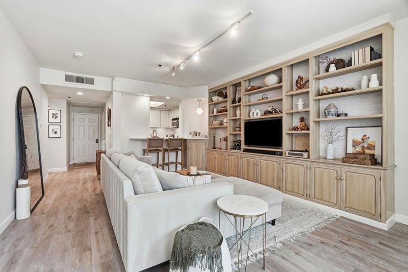 411 Park Avenue 106