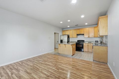 Photo of 88 N Jackson Avenue #127, SAN JOSE, CA 95116 (MLS # ML82022275) Photo of 88 N Jackson Avenue #127, SAN JOSE, CA 95116 (MLS # ML82022275)