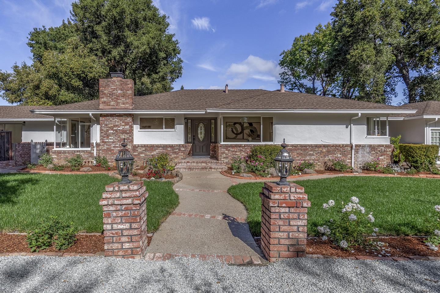 1385 Fremont Avenue