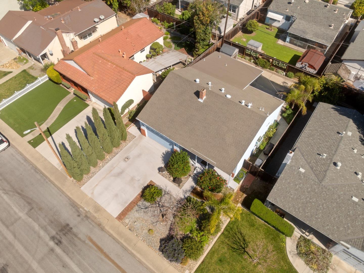 706 Linda Vista Street