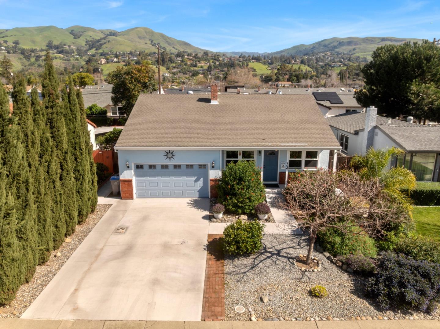 706 Linda Vista Street