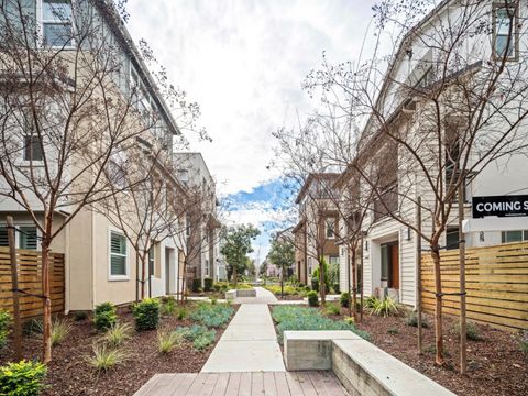 Tiny photo for 2149 Pastoral Loop, SAN JOSE, CA 95122 (MLS # ML82028473)
