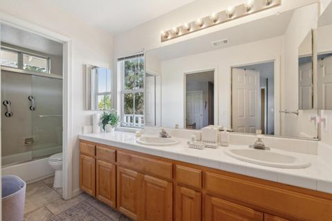 Tiny photo for 2009 Gossamer Avenue, Redwood Shores, CA 94065 (MLS # ML82025169)