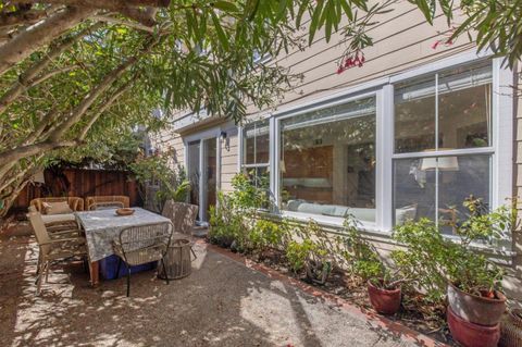 Tiny photo for 2009 Gossamer Avenue, Redwood Shores, CA 94065 (MLS # ML82025169)