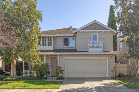Tiny photo for 2009 Gossamer Avenue, Redwood Shores, CA 94065 (MLS # ML82025169)