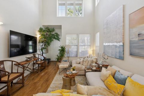 Tiny photo for 2009 Gossamer Avenue, Redwood Shores, CA 94065 (MLS # ML82025169)