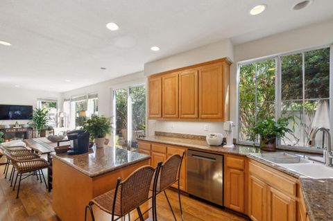 Tiny photo for 2009 Gossamer Avenue, Redwood Shores, CA 94065 (MLS # ML82025169)
