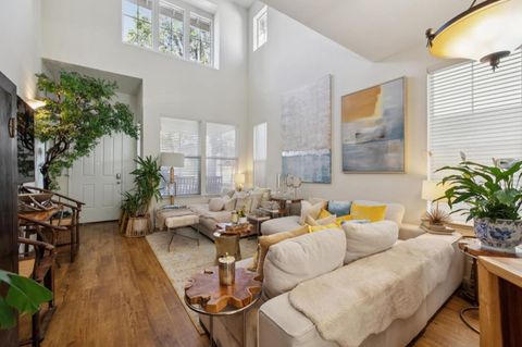 Tiny photo for 2009 Gossamer Avenue, Redwood Shores, CA 94065 (MLS # ML82025169)