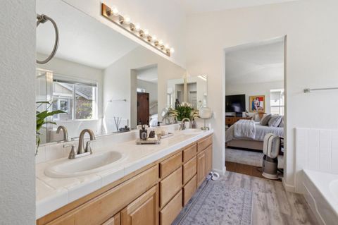 Tiny photo for 2009 Gossamer Avenue, Redwood Shores, CA 94065 (MLS # ML82025169)