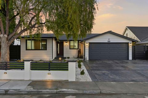 Tiny photo for 1485 Meadow Glen Way, SAN JOSE, CA 95121 (MLS # ML82029345)