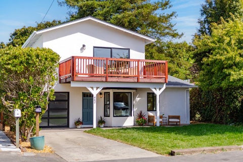 Photo of 462 Hampstead Way, Santa Cruz, CA 95062 (MLS # ML82059630)