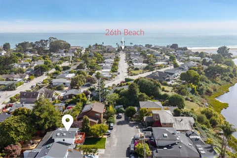 Photo of 462 Hampstead Way, Santa Cruz, CA 95062 (MLS # ML82059630)