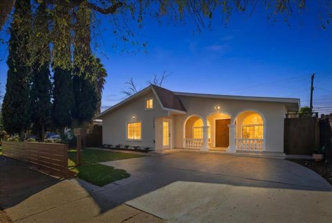 Photo of 1653 S King Road, San Jose, CA 95122 (MLS # ML82030372)