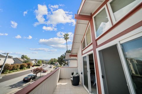 Tiny photo for 60 Beach Park Boulevard, Foster City, CA 94404 (MLS # ML82044379)