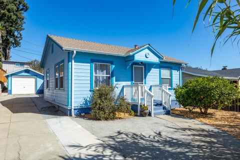 Photo of 125 Lee Street, SANTA CRUZ, CA 95060 (MLS # ML82063078)