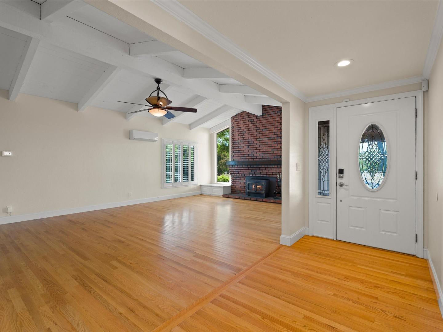 2045 Jefferson Drive