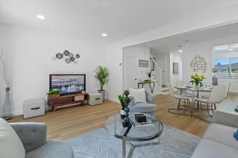 7070 Rainbow Drive Unit 8, San Jose, CA 95129 - MLS#: ML82008121