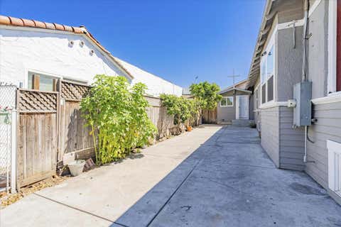 Tiny photo for 1094 S 2nd Street, San Jose, CA 95112 (MLS # ML82054867)