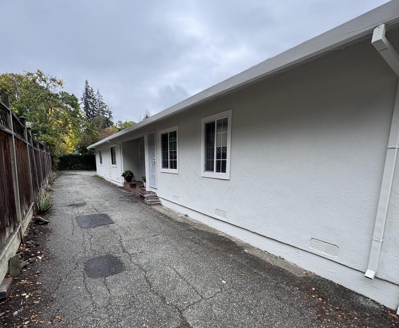 136 Donohoe Street