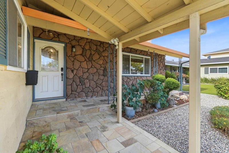 1615 Everglades Drive