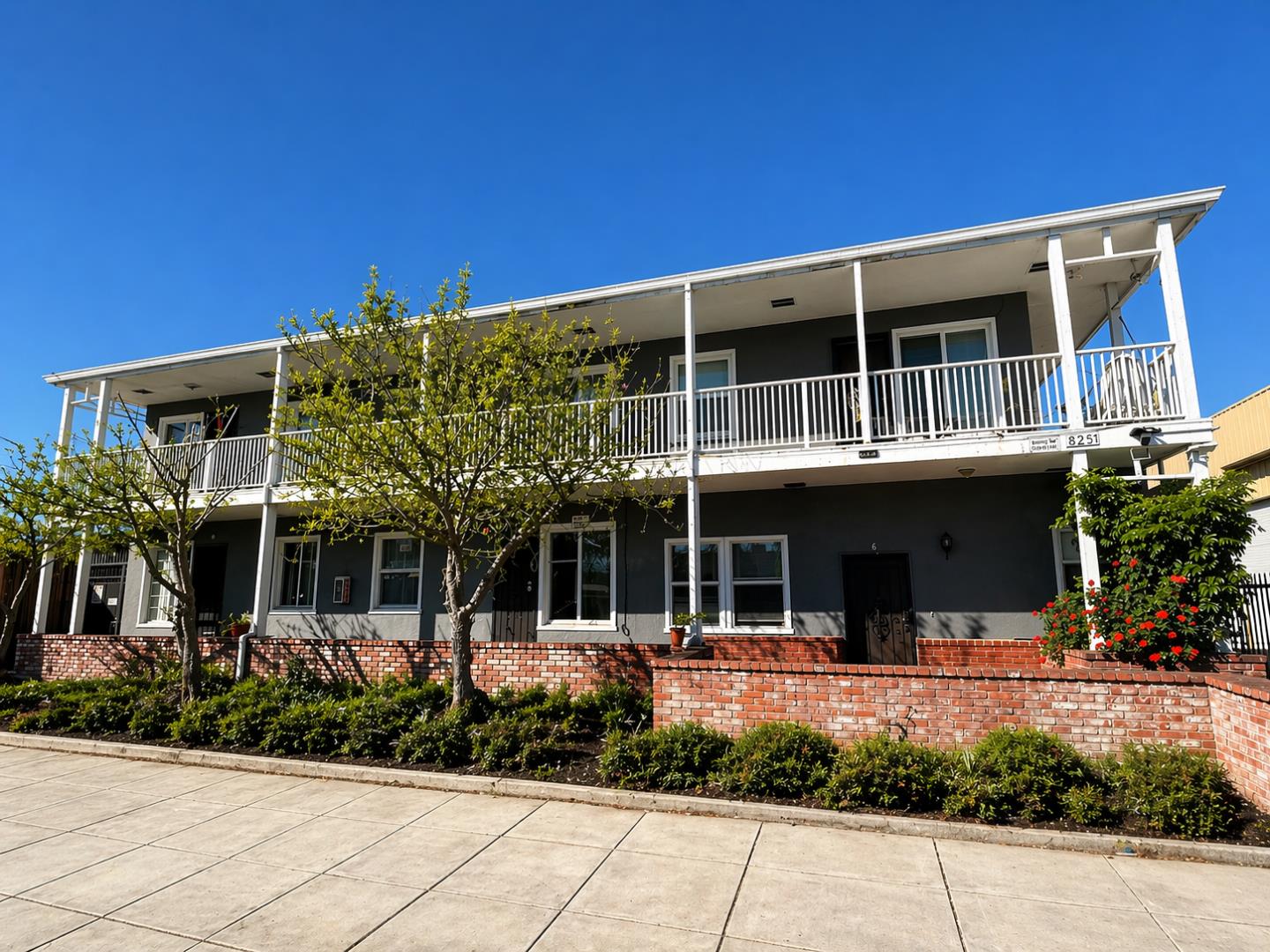 Photo 1 of 6 — 825 San Leandro Boulevard, SAN LEANDRO, CA 94577