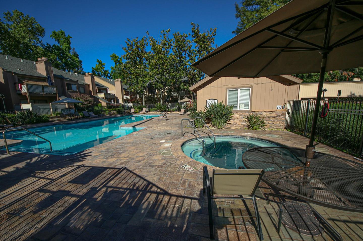 546 Woodside Oaks 6