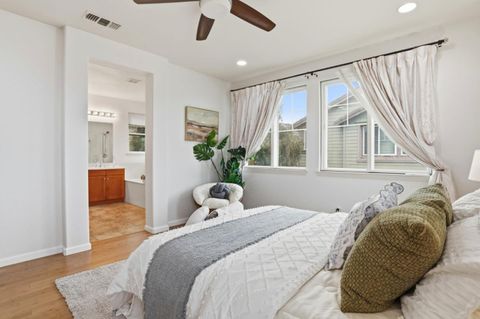 Tiny photo for 257 Rayos Del Sol Drive, San Jose, CA 95116 (MLS # ML82036884)