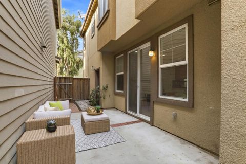Tiny photo for 257 Rayos Del Sol Drive, San Jose, CA 95116 (MLS # ML82036884)