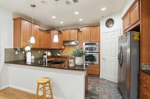 Tiny photo for 257 Rayos Del Sol Drive, San Jose, CA 95116 (MLS # ML82036884)