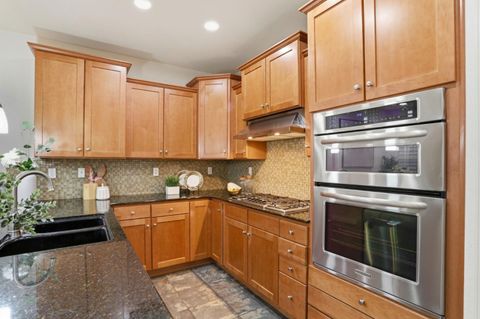 Tiny photo for 257 Rayos Del Sol Drive, San Jose, CA 95116 (MLS # ML82036884)