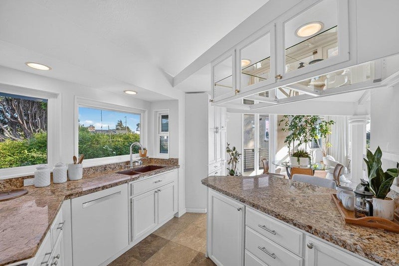 433 Seaview Drive