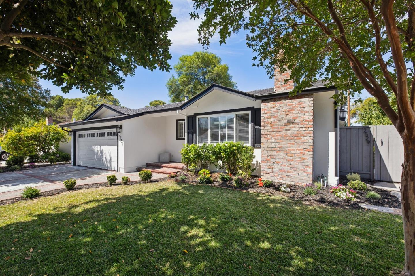 2527 Malone Place