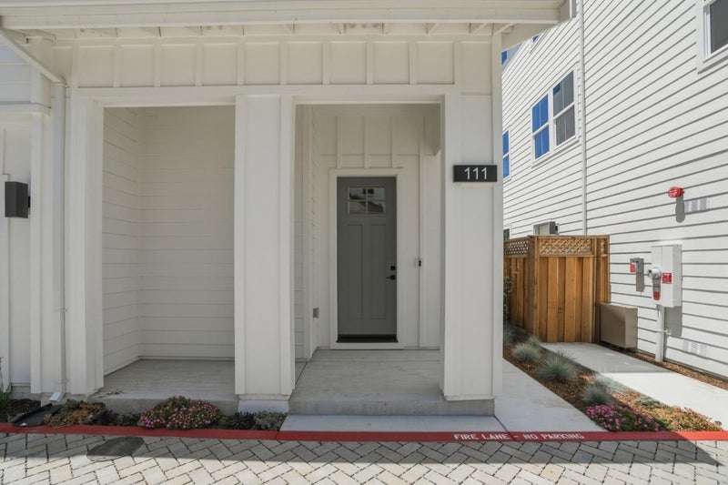 111 Sunnyside Court