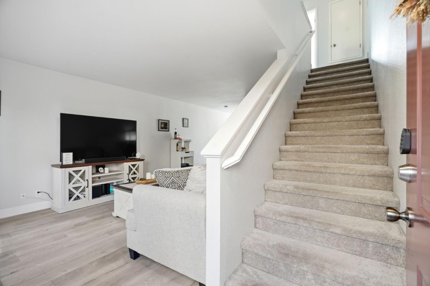 251 Gibson Drive E-54