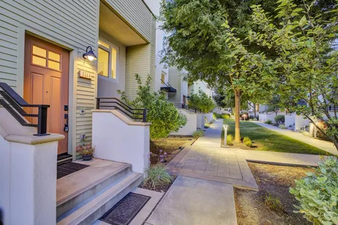 3044 Mawing Road, San Mateo, CA 94403 - #: ML82013324