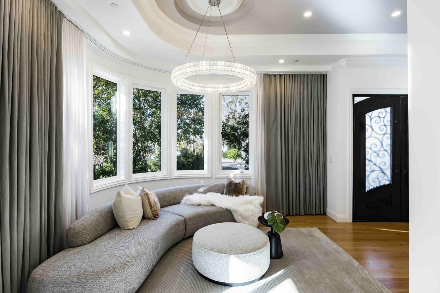 4118 Sutherland Drive