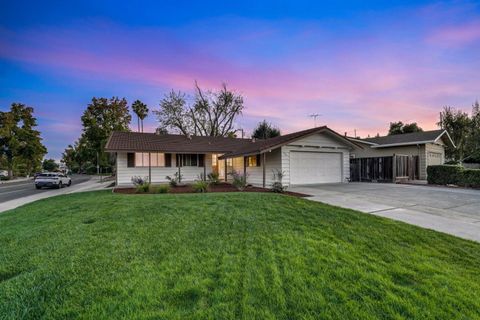 Photo of 998 Rosa Court, SUNNYVALE, CA 94086 (MLS # ML82024159)