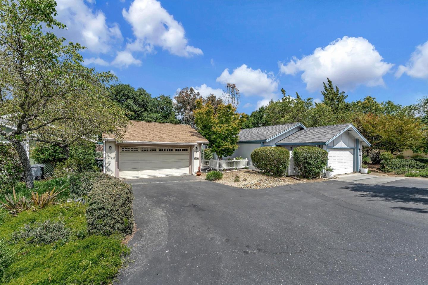 16956 Leslie CT