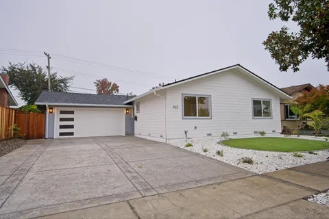 922 Iris Avenue, Sunnyvale, CA 94086 - #: ML82028125
