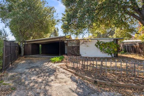 Photo of 4142 Amaranta Court, PALO ALTO, CA 94306 (MLS # ML82026999)