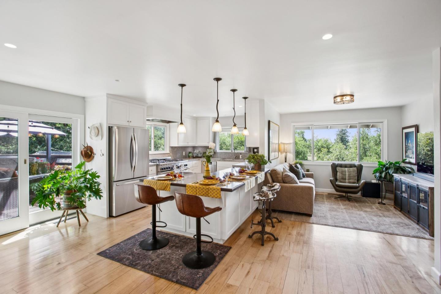 23054 Evergreen Lane